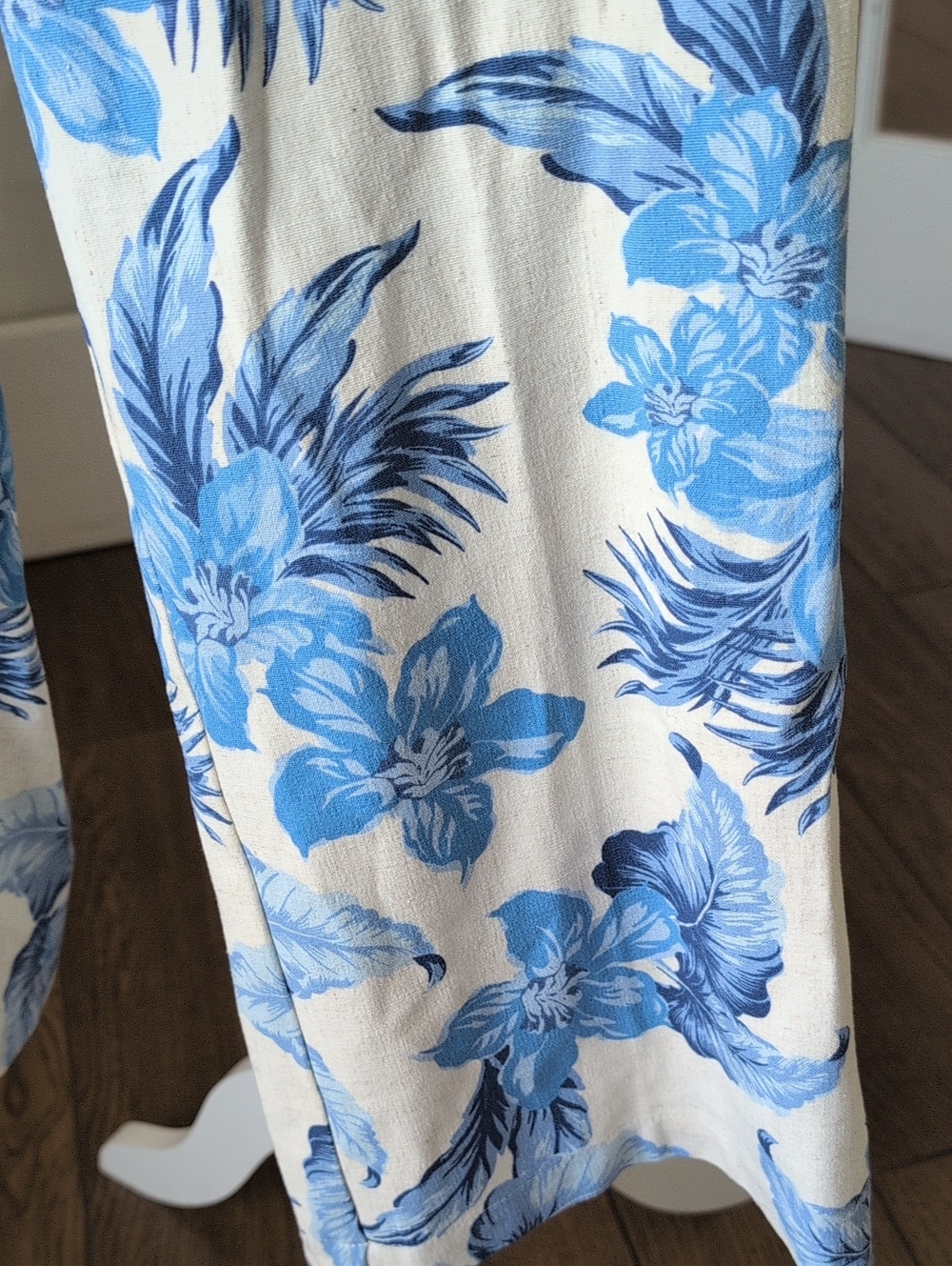 Draper's & Damon's Women's Blue Floral Wide-Leg Linen Blend Cropped Pants Petite - Picture 3 of 11